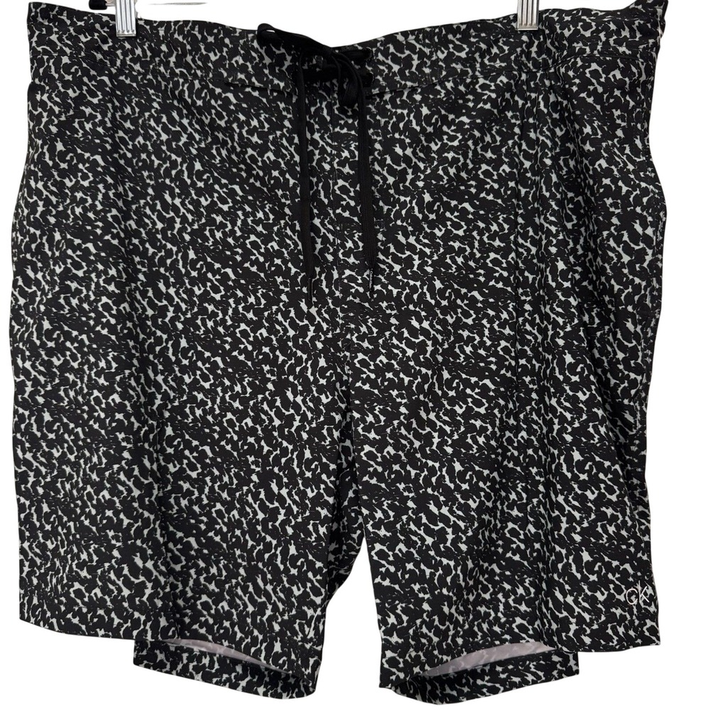 Calvin Klein Swimwear Mens XXL Black‎ White Abstract Print Swim Trunks NEW